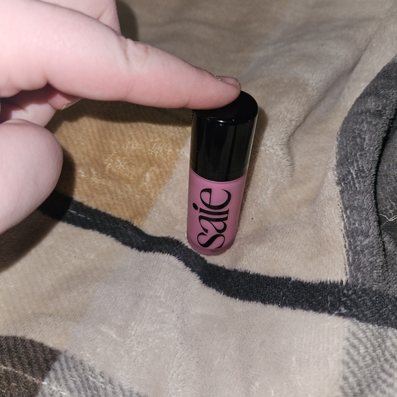 Saie Pink Liquid Blush - Picture 2 of 8